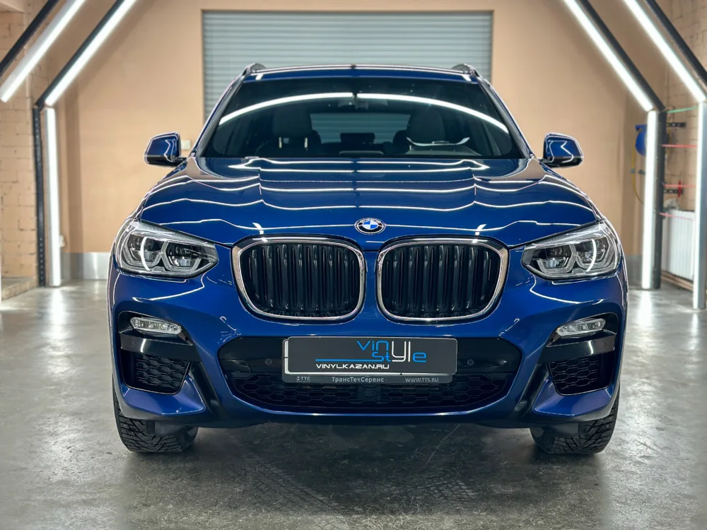 Автомобиль BMW после работ в студии