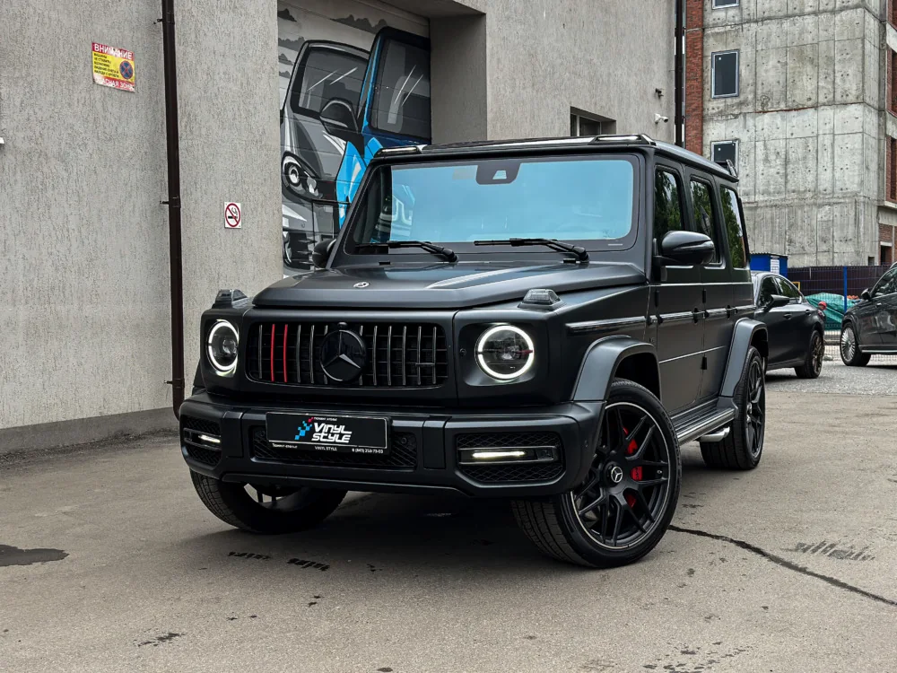 Автомобиль Mercedes G-Class после работ в студии