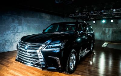 Lexus LX — установка откидной рамки