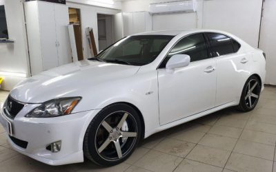 Lexus IS 250 — тонировка боковых стекол авто пленкой Ultravision 65%