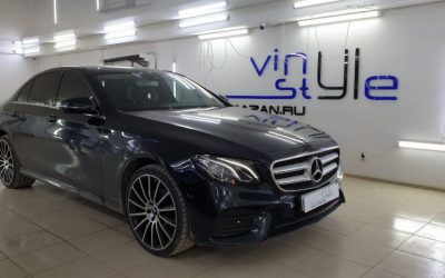 Mercedes-Benz E-klasse — тонировка стекол автомобиля