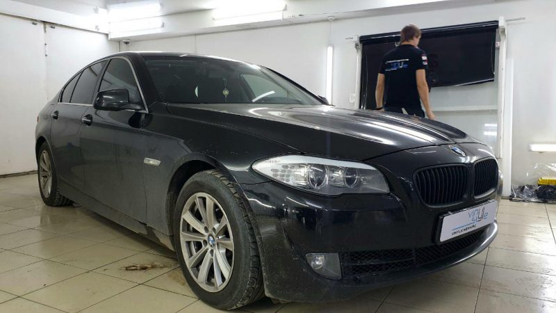 BMW 520 — тонировка передних боковых стёкол 50% затемнения пленкой Ultra Vision