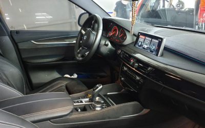 BMW X6 — тонировка боковых стекол пленкой SunTek