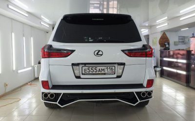 Lexus LX570 — результаты полной полировки кузова и химчистка салона