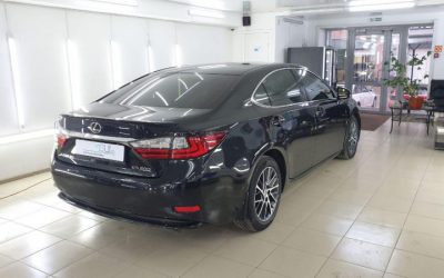 Lexus ES 200 — полировка кузова автомобиля и нанесение 2 слоя керамики