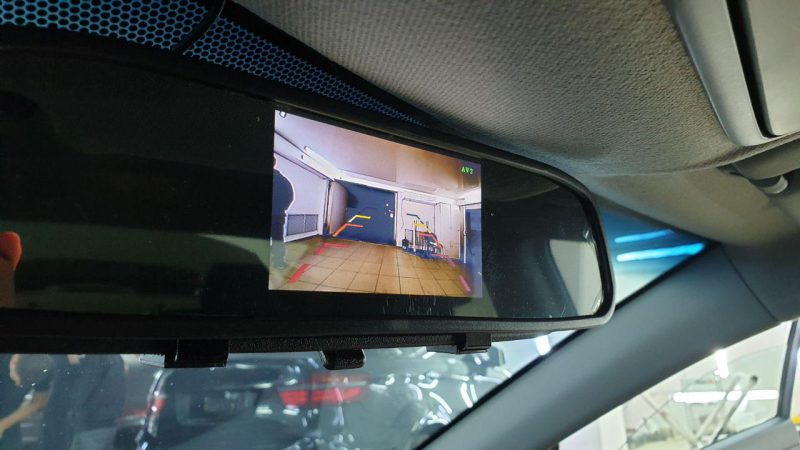 Hyundai Solaris — тонировка стекол и установка камеры заднего вида