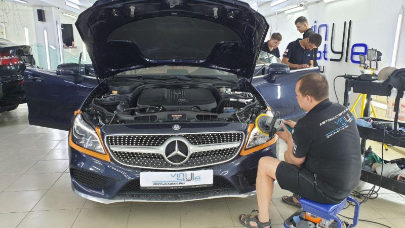 Mercedes CLS — полировка и бронирование фар автомобиля