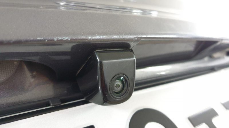 Hyundai Solaris — тонировка пленкой UltraVision и установка камеры заднего вида