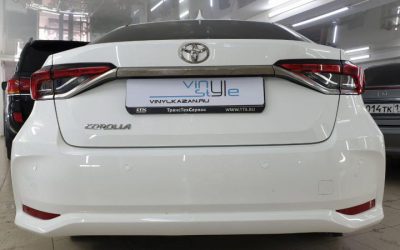 Toyota Corolla — установка парктроников, установка маяка StarLine M17, тонировка стекол пленкой Carbon