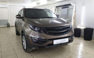 Kia Sportage — тонировка стекол пленкой Shadow Guard и бронирование фар и противотуманок