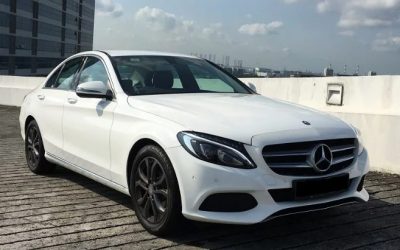 Mercedes C180 после аварии приехал к нам на восстановление систем безопасности