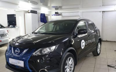 Nissan Qashqai  — оклейка авто рекламными наклейками