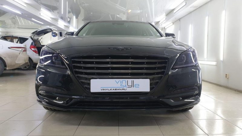 Hyundai Genesis — антихром автомобиля, оклейка хромированной частей черной глянцевой пленкой