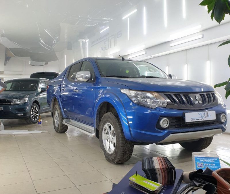 Mitsubishi L200 — ремонт вмятины без покраски