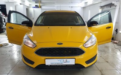 Ford Focus — тонировка стекол, снятие виниловых наклеек