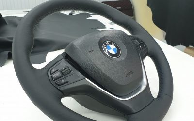 BMW X3 — перетяжка руля авто, полировка и бронирование фар полиуретаном, тонировка стекол