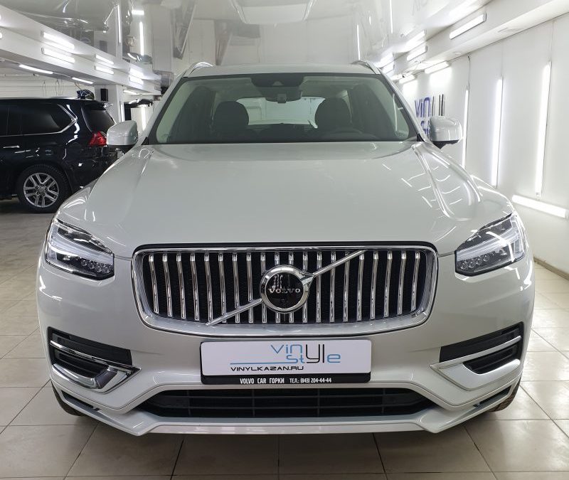 Комплексное бронирование автомобиля Volvo XC90 полиуретановой пленкой