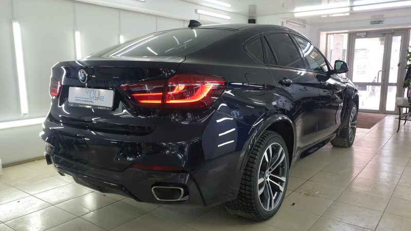 BMW X6 — бронирование фар пленкой Stek, полировка и бронирование кузова полиуретановой пленкой