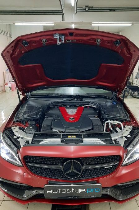 Mercedes AMG С43 — детейлинг мойка с химчисткой, нанесение воска на кузов, замена масла и фильтра