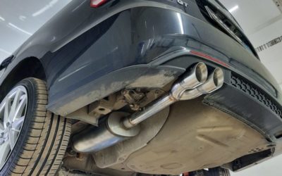 VW Polo GT — изготовили и установили downpipe, заменили стоковую банку