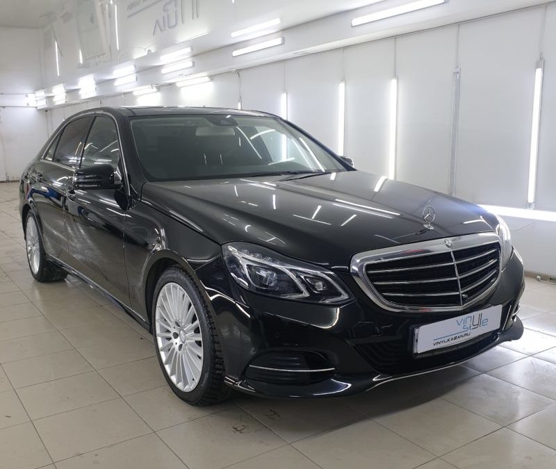 Mercedes E400 — легкая полировка кузова и химчистка салона автомобиля