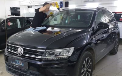 VW Tiguan — бронирование лобового стекла, капота, фар и ПТФ, ремонт вмятины