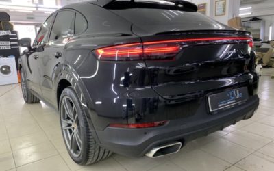 Porsche Cayenne — бронирование оптики и зон риска полиуретановой пленкой Дельтаскин