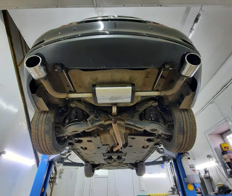 Mazda 6 — установили Т-образную банку МG-RACE, установили насадки выхлопа