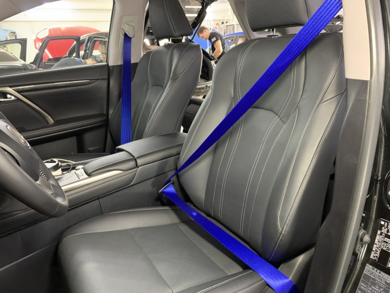 Замена ВСЕХ ремней безопасности на Lexus RX 300