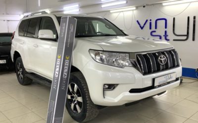 Toyota Land Cruiser Prado — защитили «зоны риска» полиуретановой плёнкой Дельтаскин серии Молекула