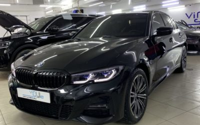 Новая BMW 320 — бронирование всего автомобиля пленкой, антихром решетки радиатора, покраска насадок выхлопа, тонировка