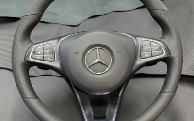 Перетянули руль от Mercedes ML полностью в натуральную кожу фабрики Wollsdorf