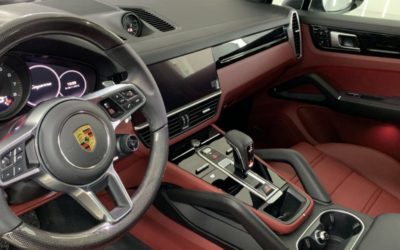 Porsche Cayenne Coupe — забронировали весь кузов глянцевым прозрачным полиуретаном, забронировали все пластиковые элементы в салоне, обратка салона керамикой, нанесение гидрофобного покрытия на стекла