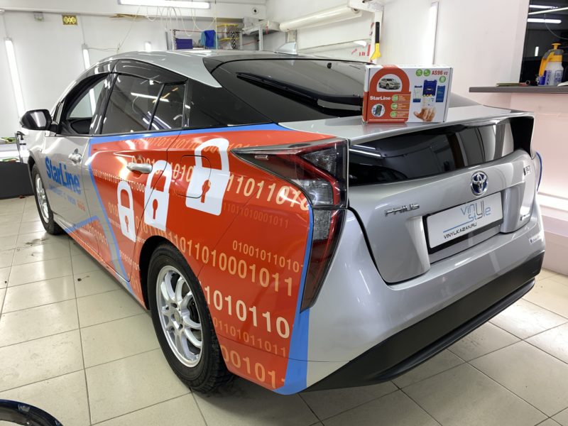 Toyota Prius — ремонт вмятин без покраски, установили автосигнализацию StarLine AS96, разработка макета и брендирование автомобиля