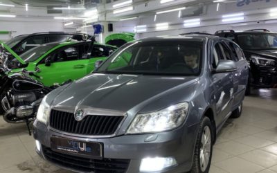 Skoda Octavia — вместо штатного ксенона установили bi-led модули Aozoom A3+, замена всех ламп на диодные, полировка фар