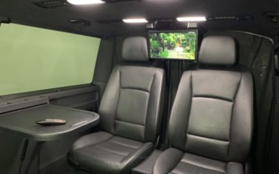 Volkswagen Caravelle — перетяжка салона, покраска пластиковых элементов интерьера, пошив ковриков, установка мультимедии