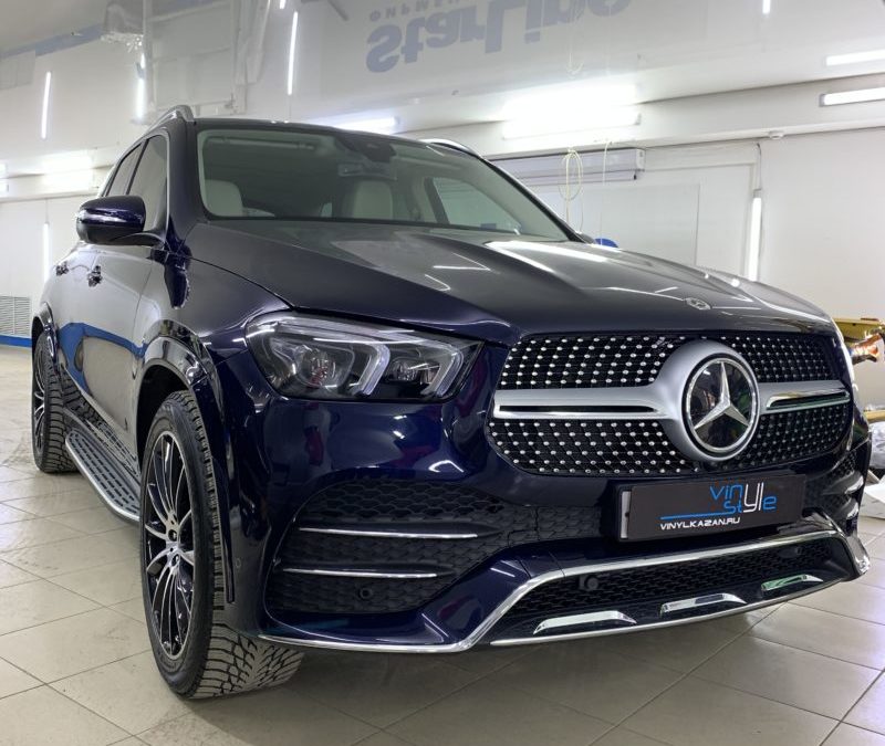 Mercedes GLE 450 — бронирование полиуретановой пленкой, нанесение керамики, тонировка Llumar