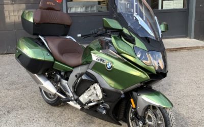 Мотоцикл BMW — оклейка глянцевой зеленой пленкой, бронирование, аквапринт на детали экстерьера