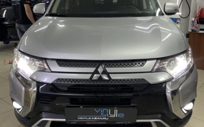 Mitsubishi Outlander — заменили штатные галогеновые линзы на bi-led модули Aozoom A3 max, заменили лампы в ПТФ на Led