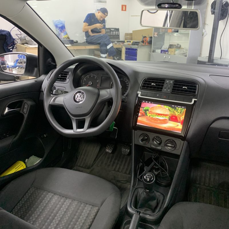 Установки автомагнитолы на Volkswagen в Санкт-Петербурге
