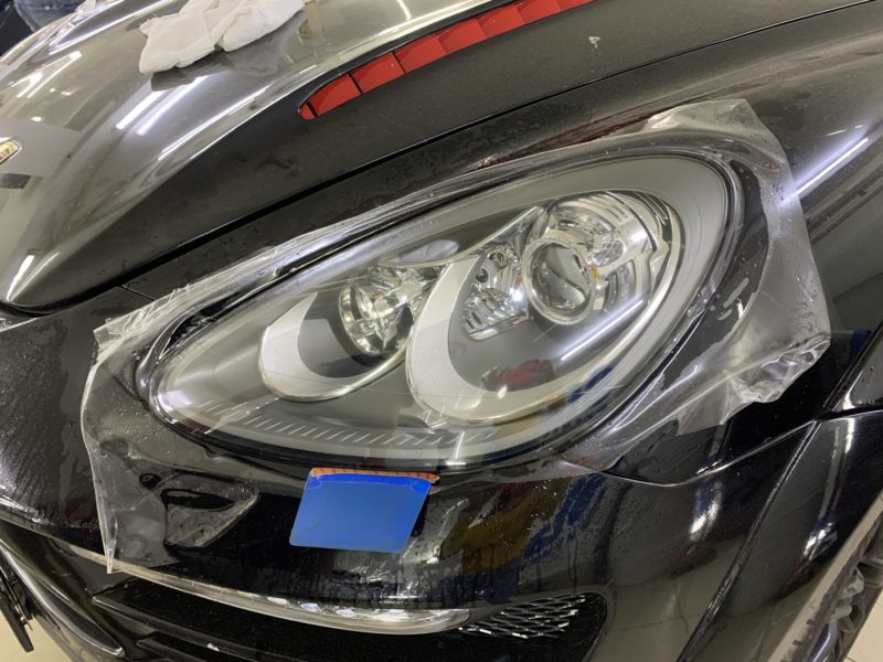 Porsche Cayenne Turbo — установили светодиодные модули фирмы Аozoom А6, заменили галогеновые фары на светодиодные