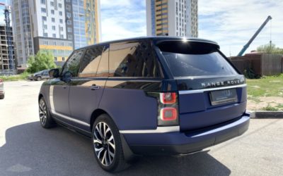 Range Rover Vogue — оклейка кузова, покраска молдингов и вставок, перетяжка потолка, покраска пластика и пошив ковриков