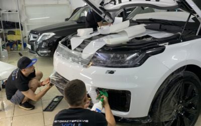 Бронирование полиуретановой пленкой кузова автомобиля Range Rover Sport и тонировка пленкой Stek