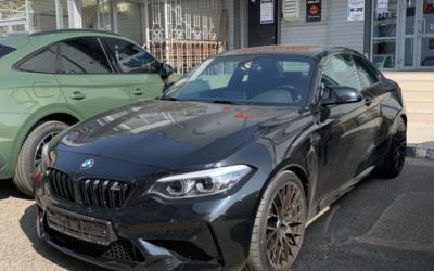 BMW M2 Competition — затонировали в круг атермальной плёнкой зелёного оттенка