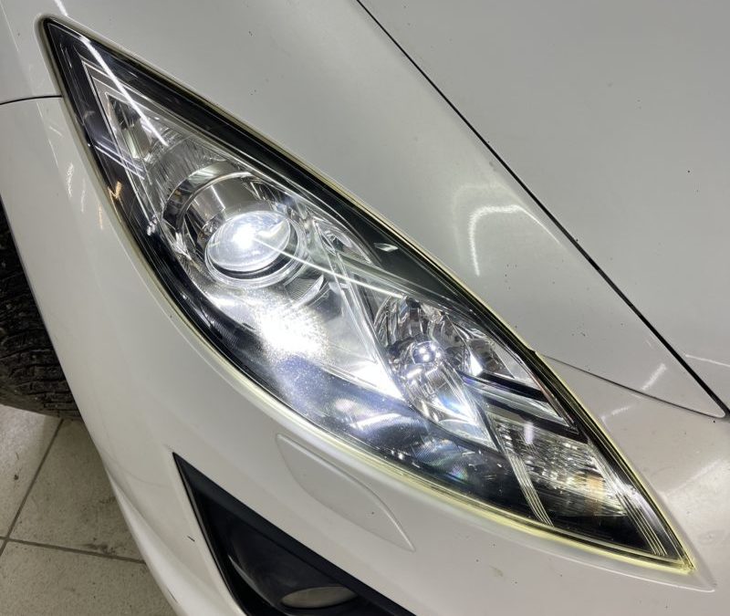 Mazda 6, 2012 года выпуска — установили bi-led модули Kamiso, в габаритные огни установили светодиоды, полировка фар
