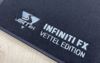Infiniti FX Vettel Edition — пошили ворсовые коврики под оригинал с вышивкой, изготовили метровый чемоданчик