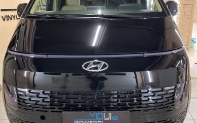 Новый Hyundai Staria — установили автосигнализацию StarLine E96 V2, забронировали кузов и экраны мультимедиа, тонировка стекол