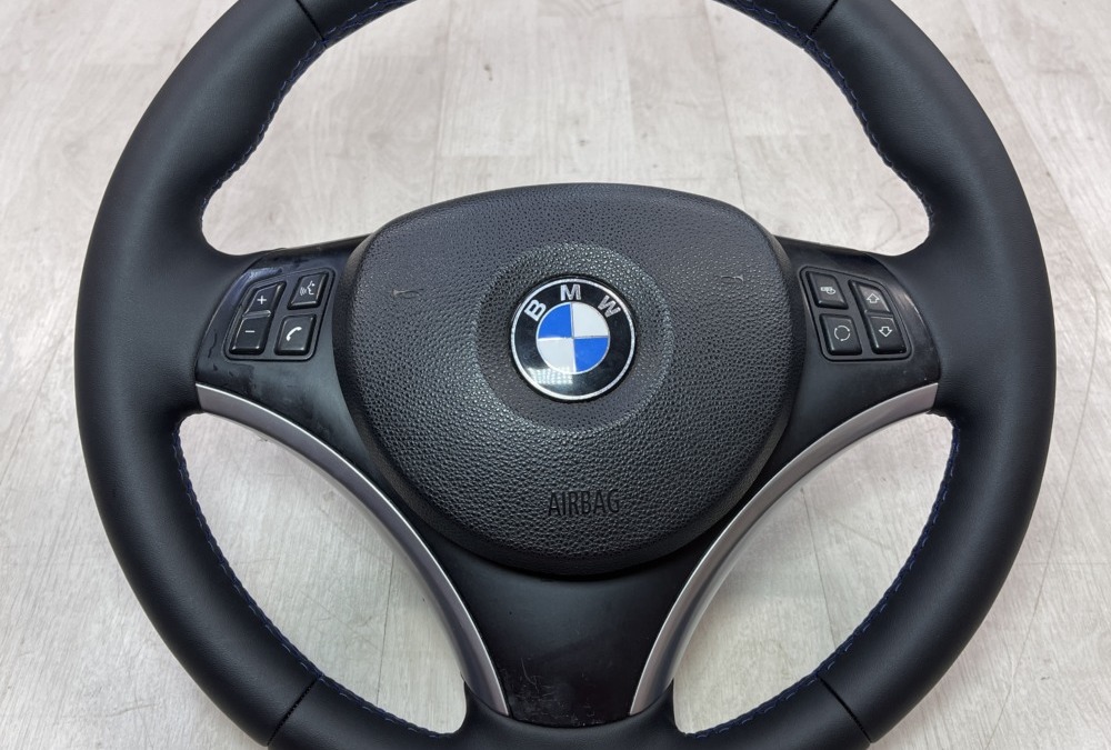 Перетяжка руля BMW 3 series в экокожу