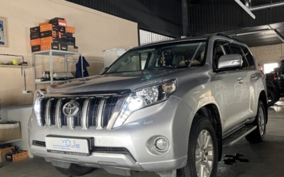 Установили bi-led модули Aozoom A10 на Toyota Land Cruiser Prado 2017