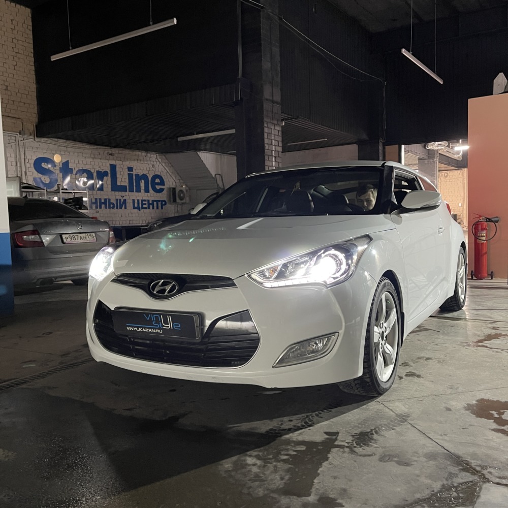 Hyundai Veloster 2012 года выпуска - установили bi-led модули Aozoom A5+,  полировка и бронирование фар автомобиля - Vinyl Style